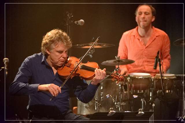 NIK_12885 Didier Lockwood - Violons Barbares - Guo Gan 09-12-2015 (Zz)  (p).jpg